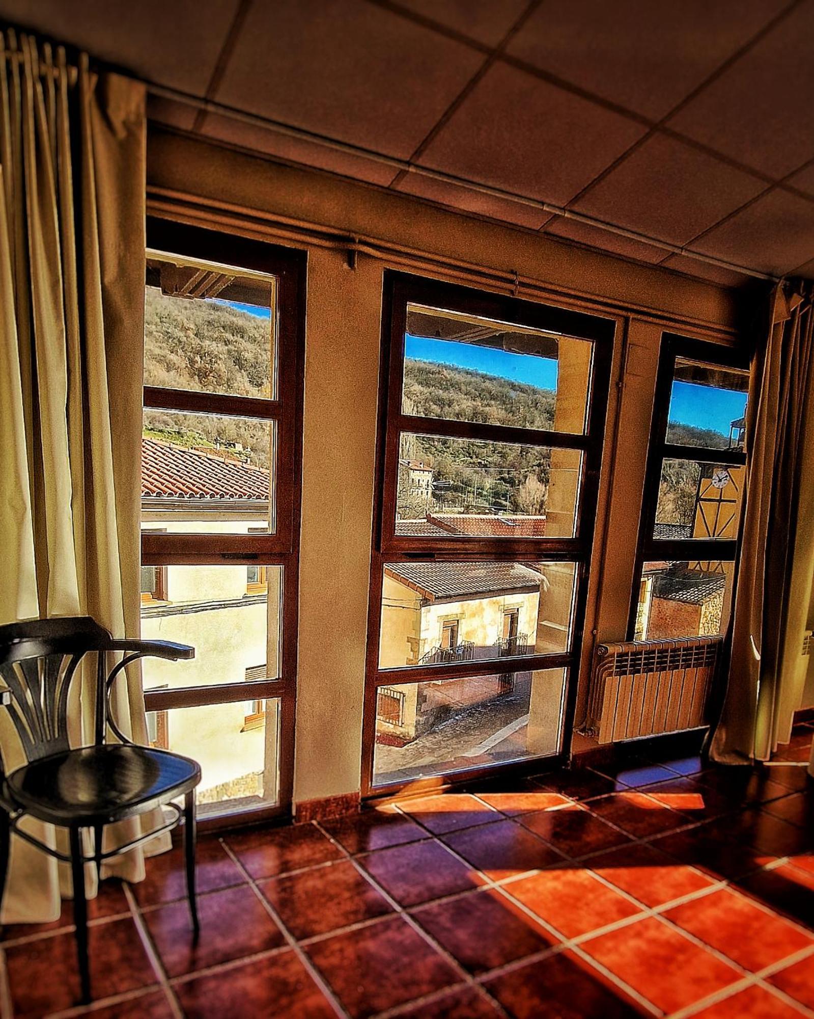 La Villa Canales de la Sierra ภายนอก รูปภาพ